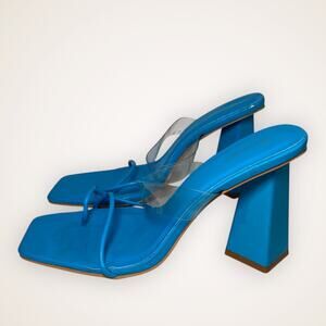 PrettyLittleThing Women’s 6 Blue Clear Strap Block Heel